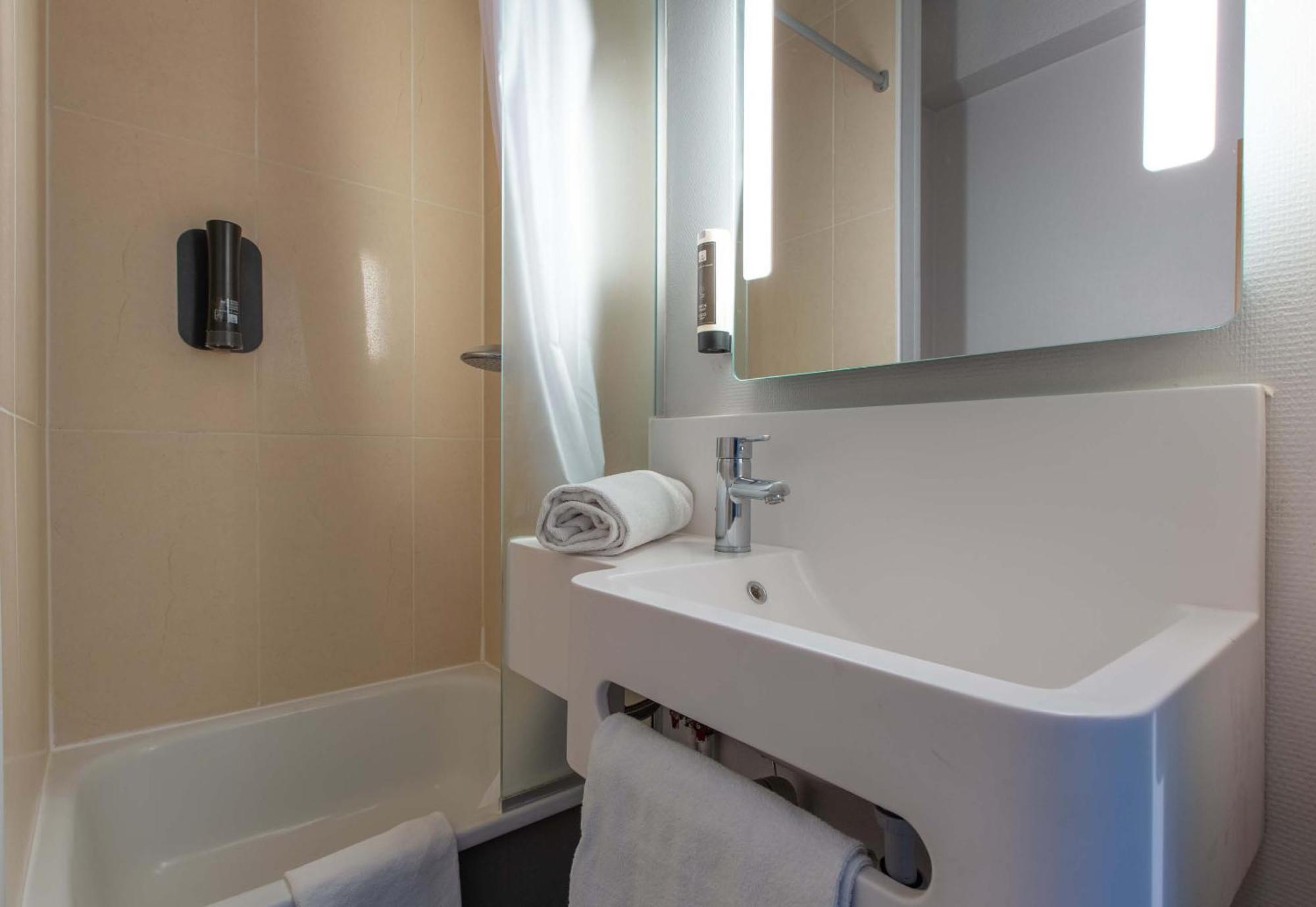 B&B Hotel Blois Sud Vineuil Vineuil  ภายนอก รูปภาพ